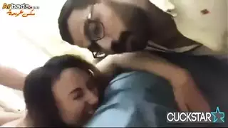 مصرية تنتاك مو ولد صغير