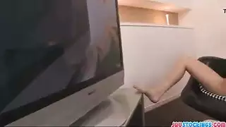 فتاة متحولة تتفجر شبقًا مشهد إكس إكس إكس شغف وعدوانية