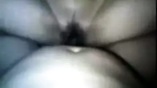 بنت وحصان حقيقي
