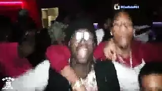 مكبل فتح الهرة معتدل البنيه