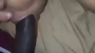 الطالبة المتفوقة ممتلئة الجسم تأخذه في مؤخرتها من مرشدها