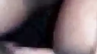 سكس عربي خام: مثلية عنيفة تدمر امرأة مطلقة