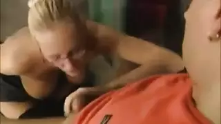 سكس امهات تغصب ابنها عشان ينيكها العرب سكس العرب