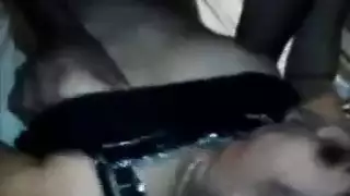 سكس نيك هندي فتاة هندية قحبة تتناك من زميلها في الجامعة زبه طالع داخل في كسها بسرعة