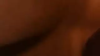 إباحي جزائري صريح: الخادمة تتعرض للجماع على طاولة المطبخ