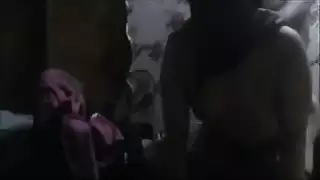 تسجيل سري: كلاب محجبات تستمتع بوضعية كلب خشنة