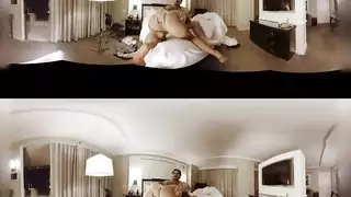 جنس صريح بالواقع الافتراضي: الزوجة توافق على ممارستك الجنس الشرجي العنيف مع عاهرات افتراضيات