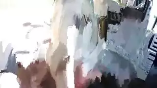 فتاة شقراء جميله مع زنجي