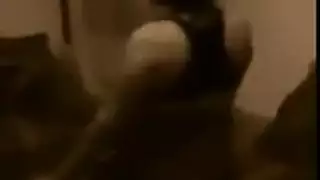 تنتاك بقميص النوم