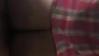 مؤخرة الجارة المنفوخة تتعرض لحفر شرجي إباحي قاس
