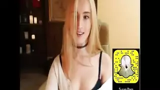 إباحية سناب شات الأمريكية: أثداء كبيرة وفتيات مبللات في العمل