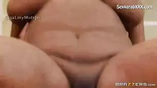 صراخ وقذف: قصة رعب في عيد الحب