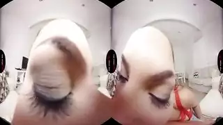 جنس واقع افتراضي مع مراهقة حارقة في فيلم بورن صريح