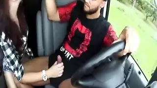 لقاء مراهقة قسري ينتهي باختراق عميق