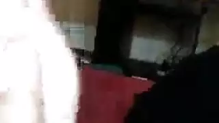 شفاه نارية وفم خبير حتى يقذف حمولته