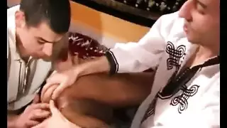 فحول عرب في إباحية مثلية خام