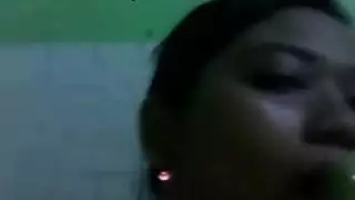 حركة عارية: أكس سوري يُضخ حتى الامتلاء